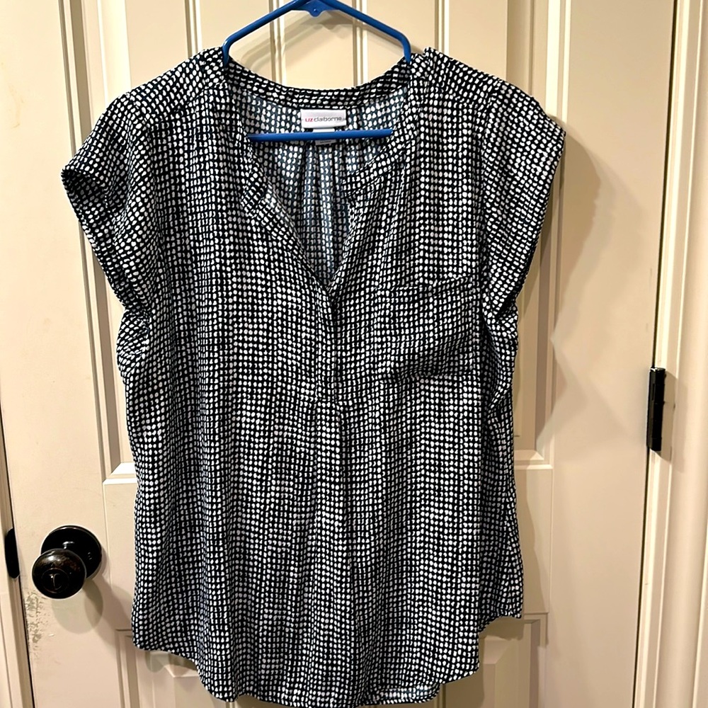 Cap sleeve flowy blouse